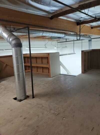 Valencia Industrial Park, LLC: 25327 & 25345 Avenue Stanford, Valencia, CA 91355